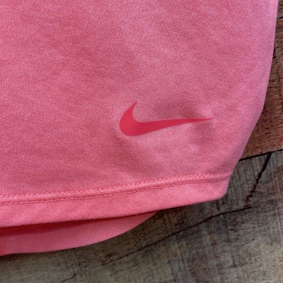 Nike Swoosh Dri Fit Tank Large - Picture 2 of 4